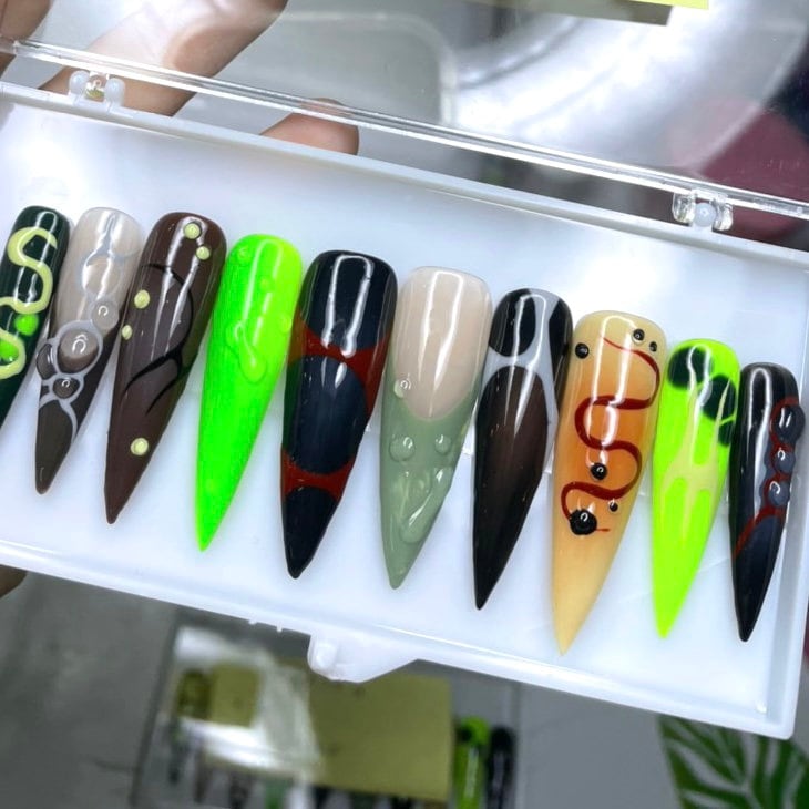 Fall Colour Short Almond Press On Nails Goth, Handpainted Acrylic Gothic Fake Nails, Y2K Emo Nails
