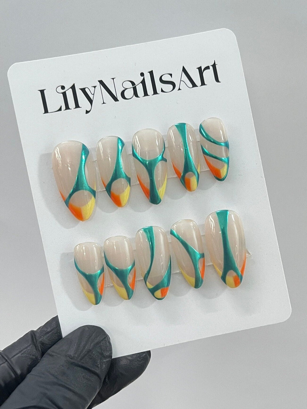 Free Style Blue & Nude Almond Press On Nails, Custom Handpainted Fake Nails, Short Nails for Birthday Party