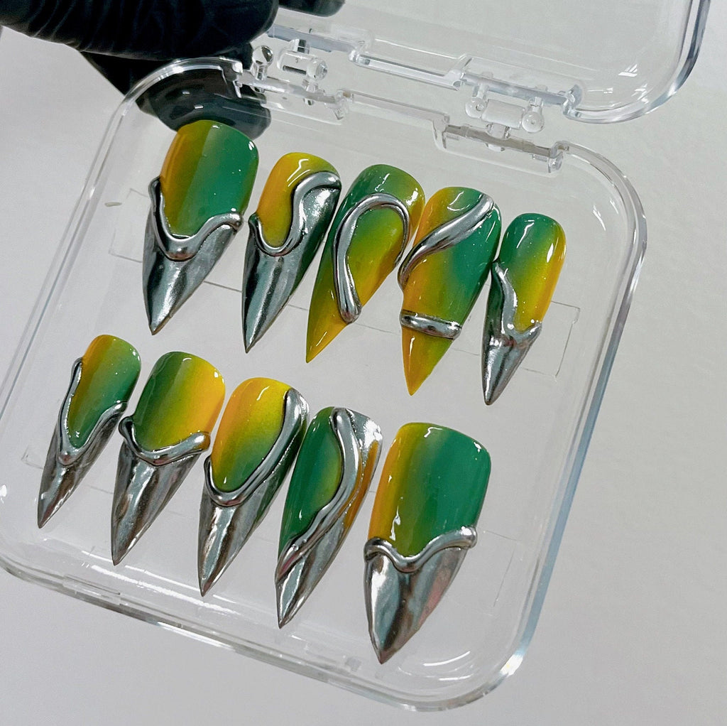 3D Metallic Silver on Green Stiletto Press on Nail, Custom Chrome Fake Nails, Emo Y2K Goth Gothic Style Nails for Birthday Party