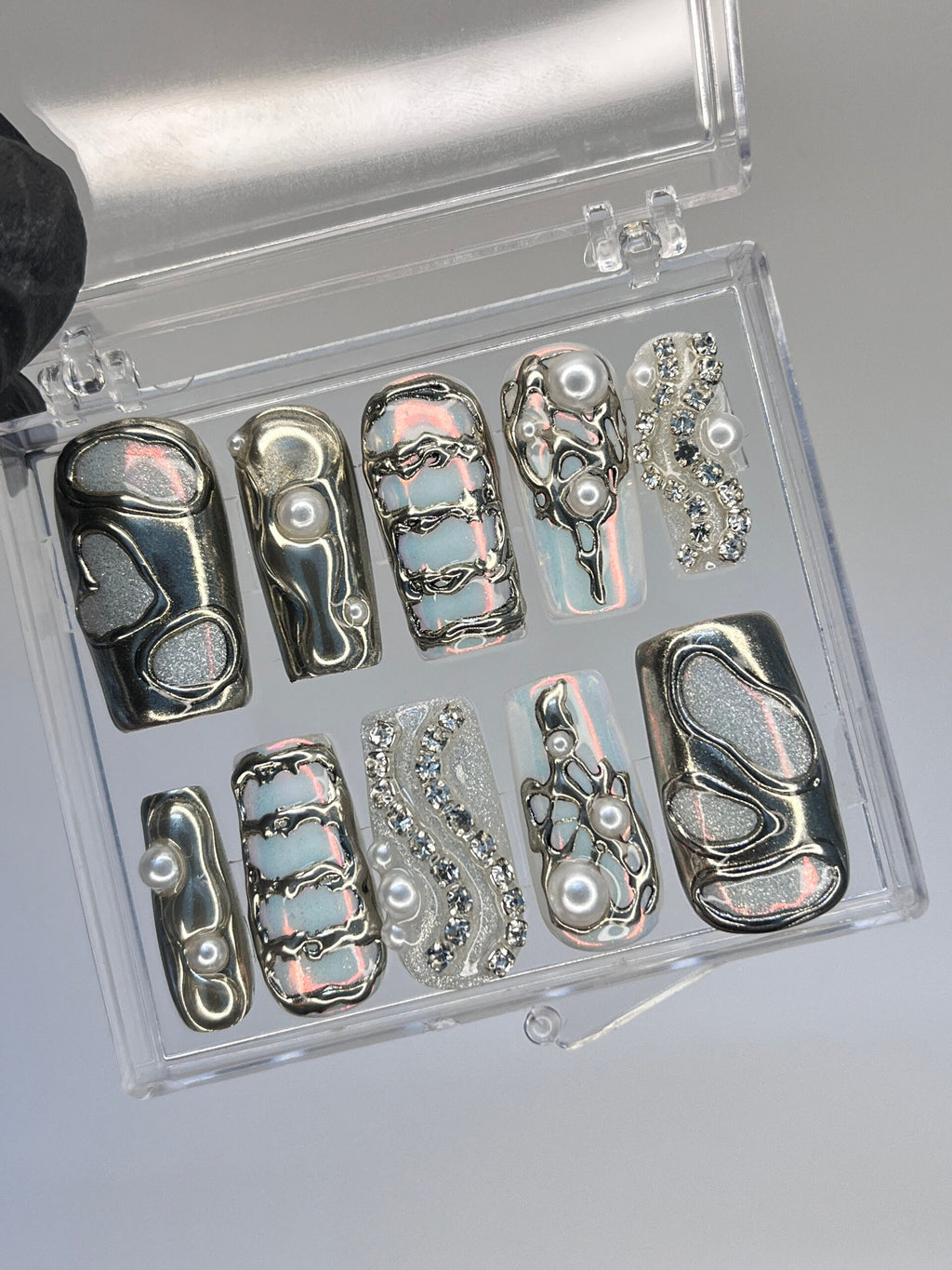 Free Style Metallic Silver Press On Nails, Custom Long Stiletto Fake Nail, Goth Gothic Emo Style Nails for Birthday Party Photograph