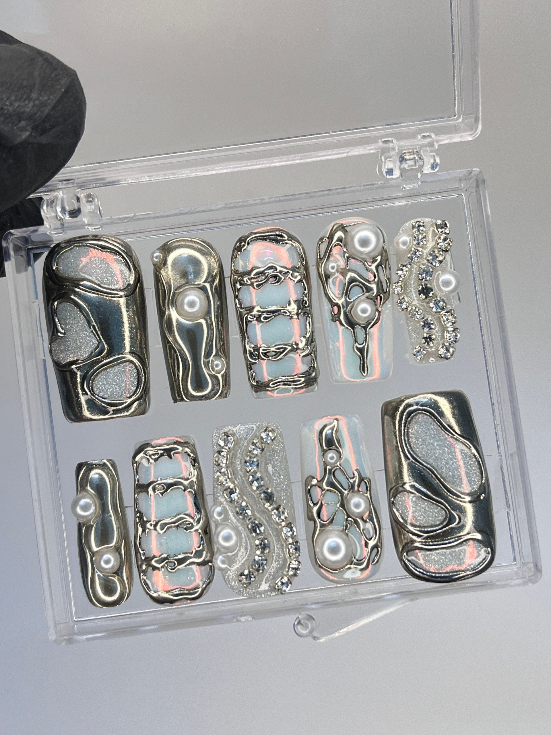 Free Style Metallic Silver Press On Nails, Custom Long Stiletto Fake Nail, Goth Gothic Emo Style Nails for Birthday Party Photograph