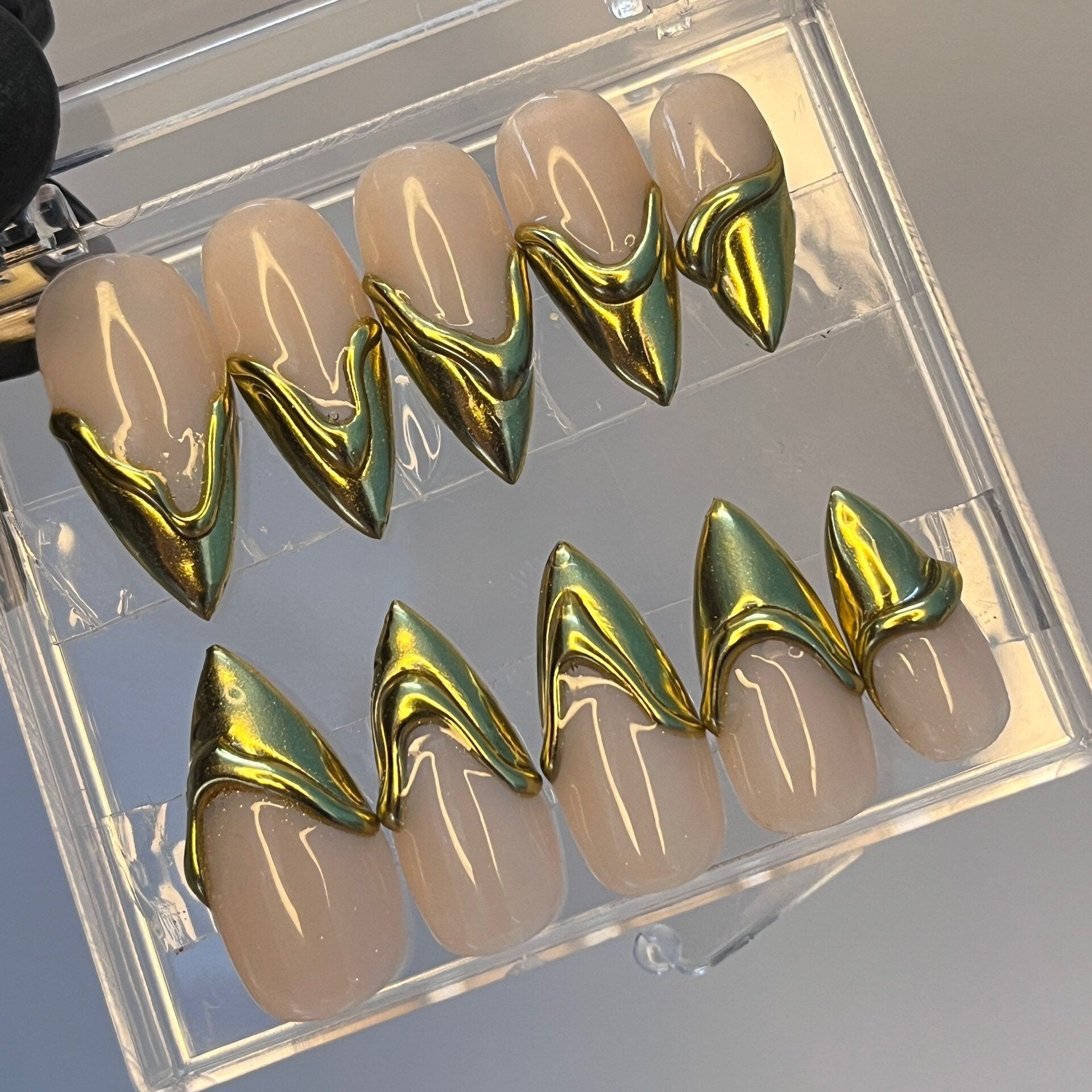 3D Gold Water Drops Long Coffin Press on Nail Goth, Custom Luxury Handpained Gothic Fake Nails, Emo Y2K for Holiday Event Party
