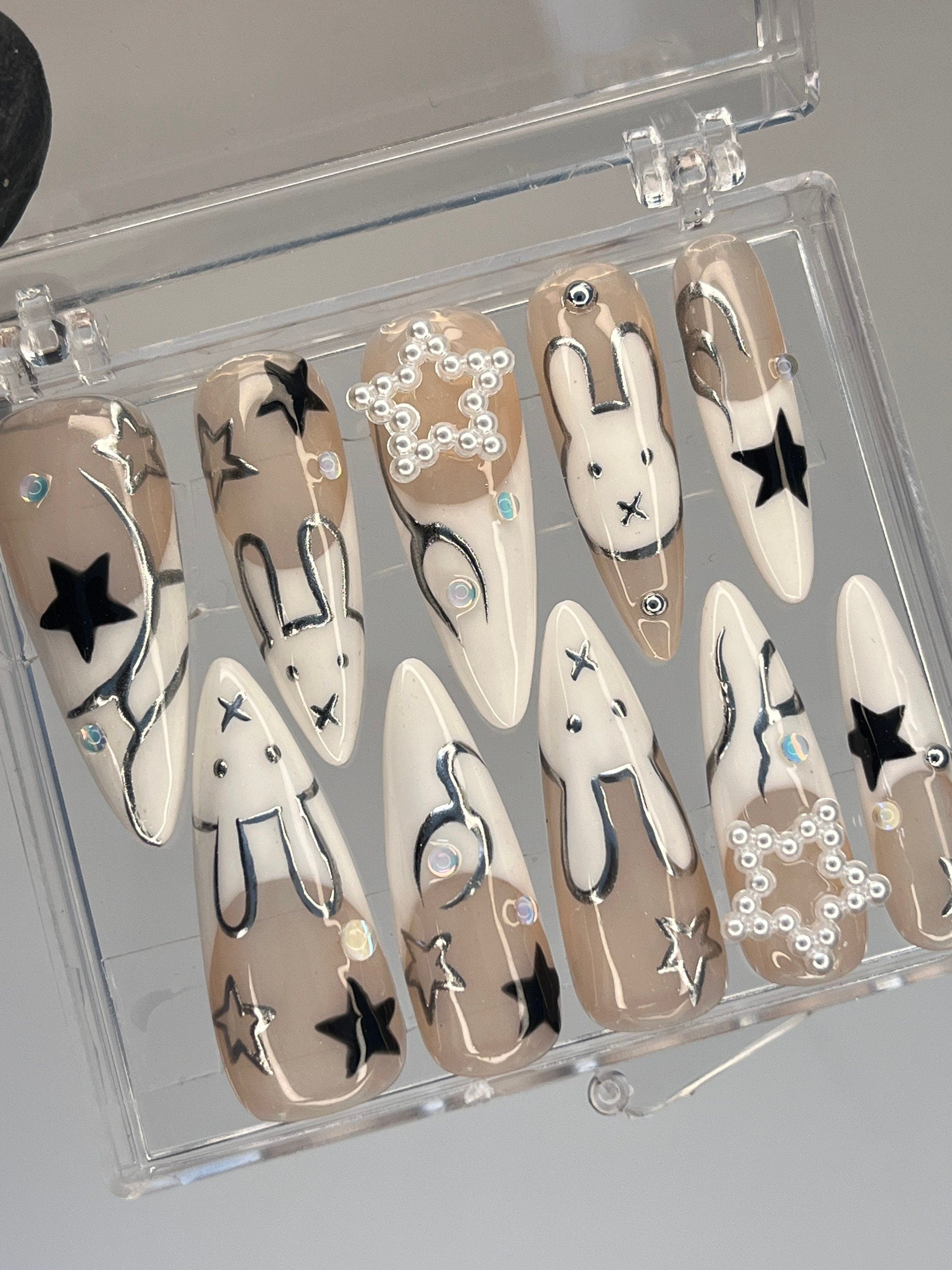 White French Tip With Star & Rabbit Long Almond Press On Nail, Elagant Fake/False Nail, Hanpainted Gel Nail Art, Nail For Event/Concert/Prom