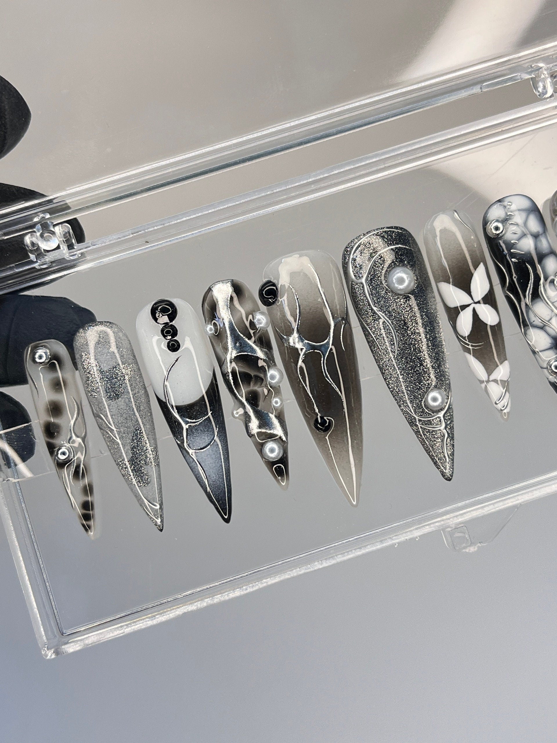 Free Style Black & White Blooming Extra Long Stiletto Press On Nails, Handpainted Gothic Fake Nails, Y2K Emo Chrome Nails