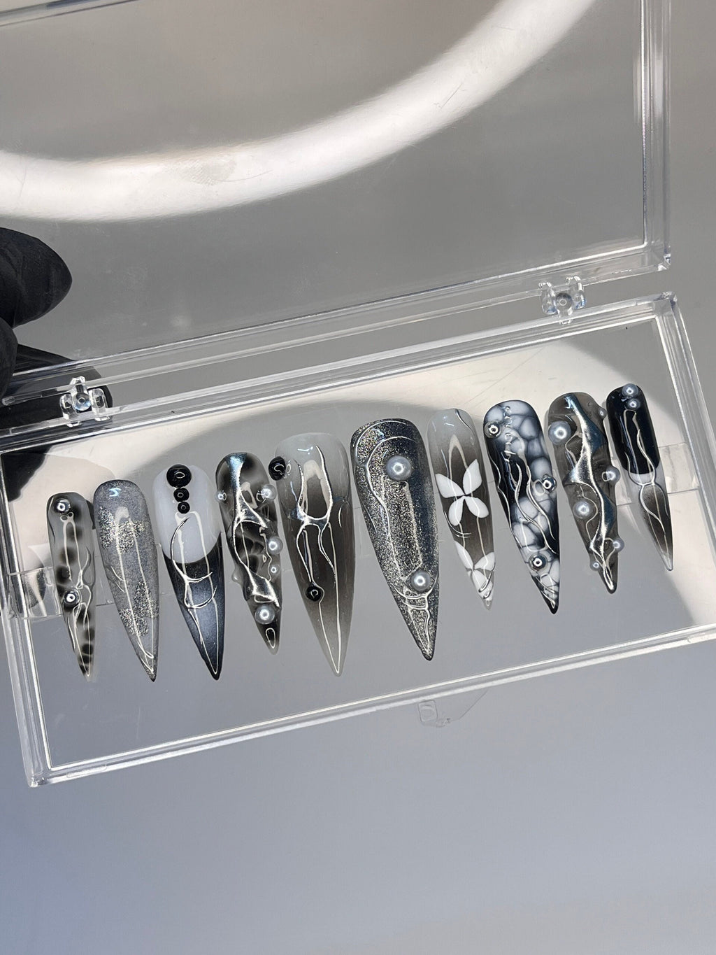 Free Style Black & White Blooming Extra Long Stiletto Press On Nails, Handpainted Gothic Fake Nails, Y2K Emo Chrome Nails