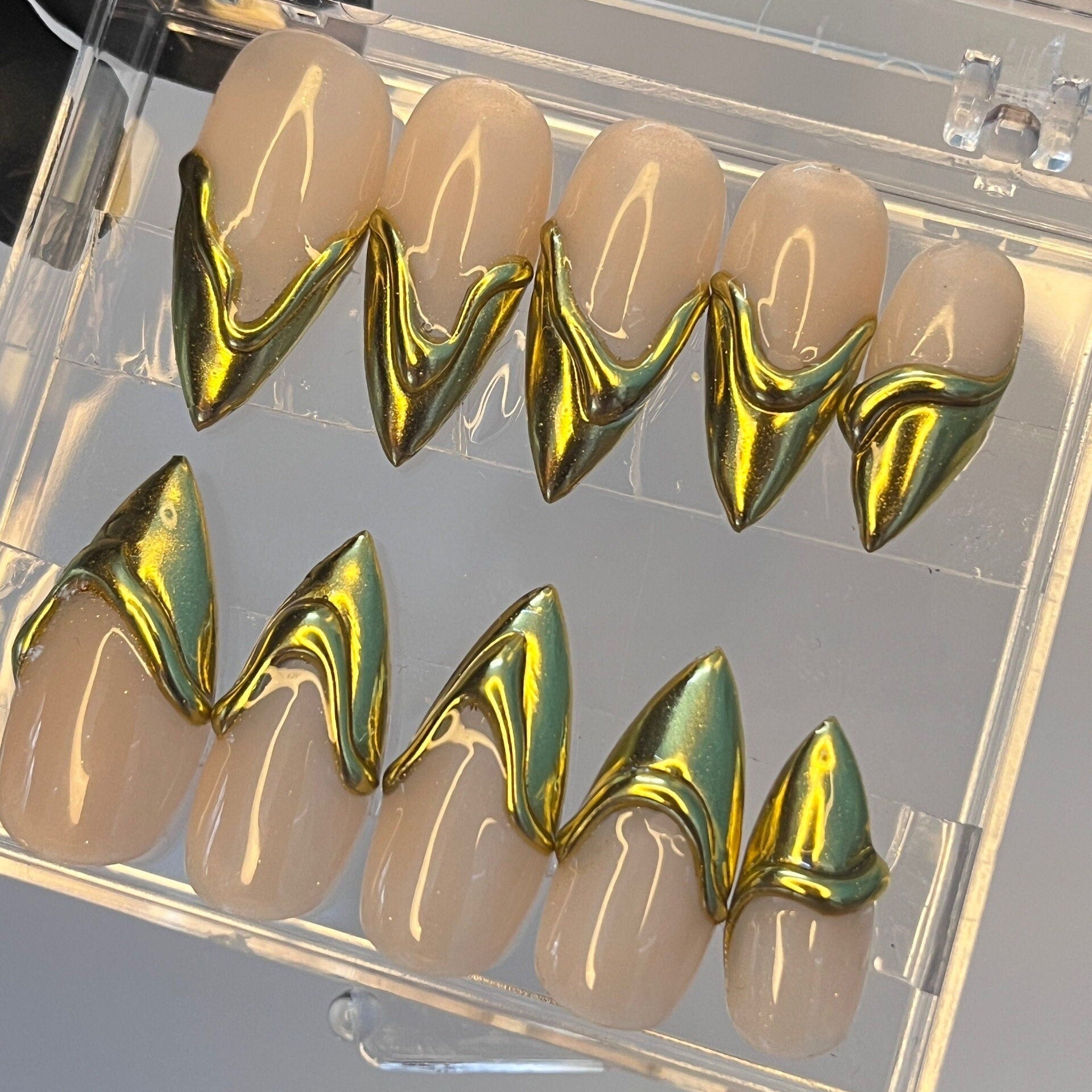 3D Gold Water Drops Long Coffin Press on Nail Goth, Custom Luxury Handpained Gothic Fake Nails, Emo Y2K for Holiday Event Party