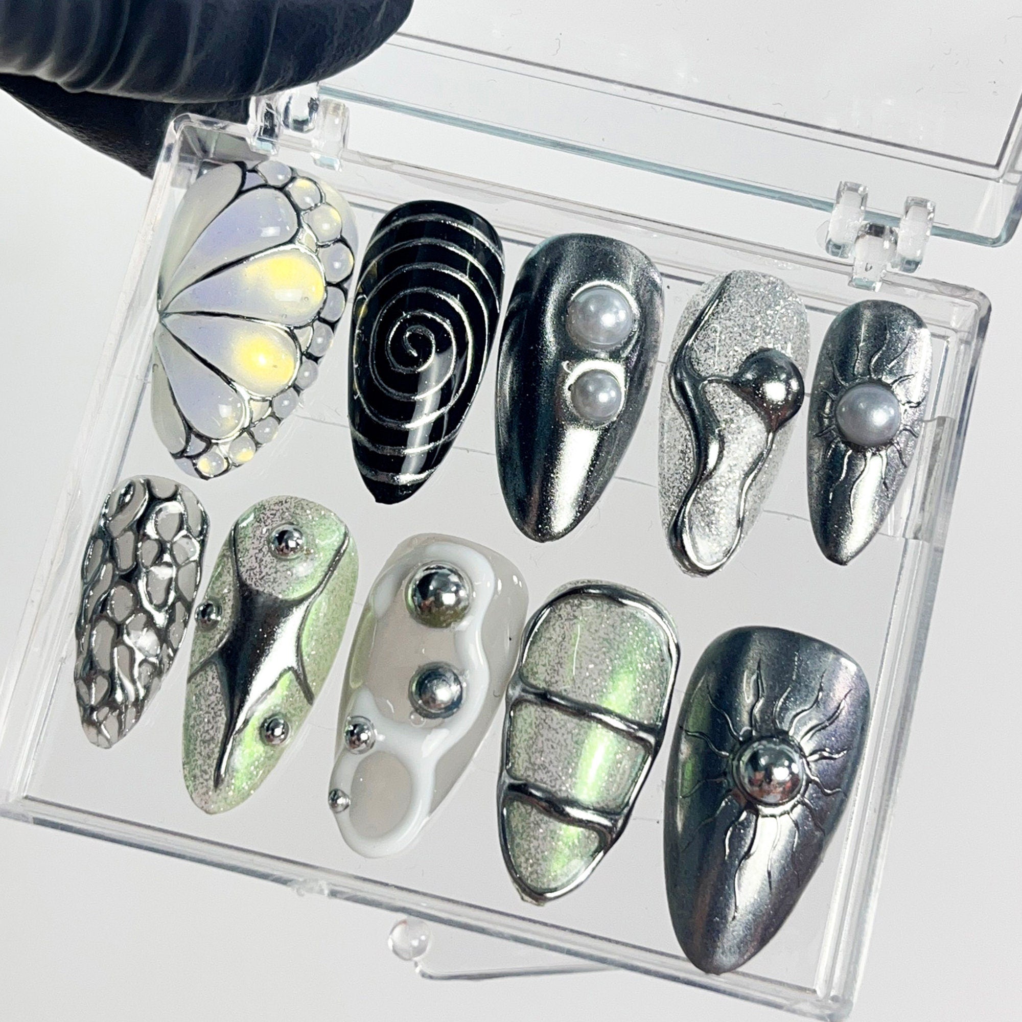 Hand-Painted Free-Style Silver Metallic Crystal Long Stiletto Press On Nails - Custom Chrome Fake Nails