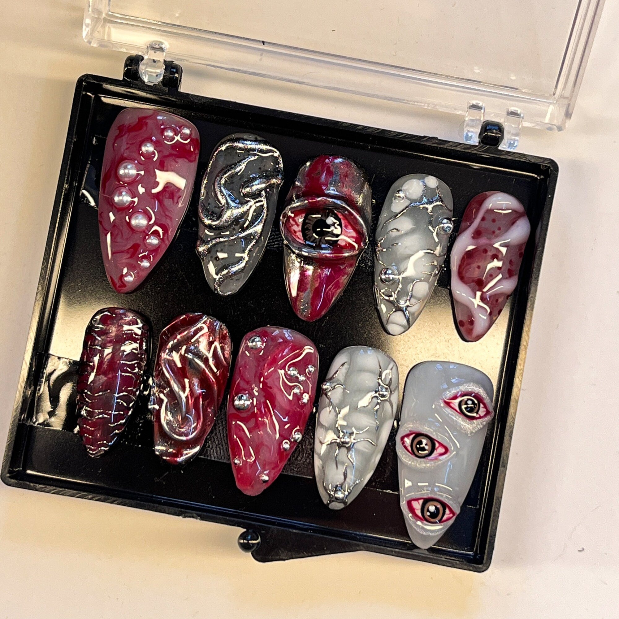 Blood Eyes Scary Almond Press On Nails, Horror Halloween/Cosplay/Carnival Nails Art, Handpainted Fake Nail