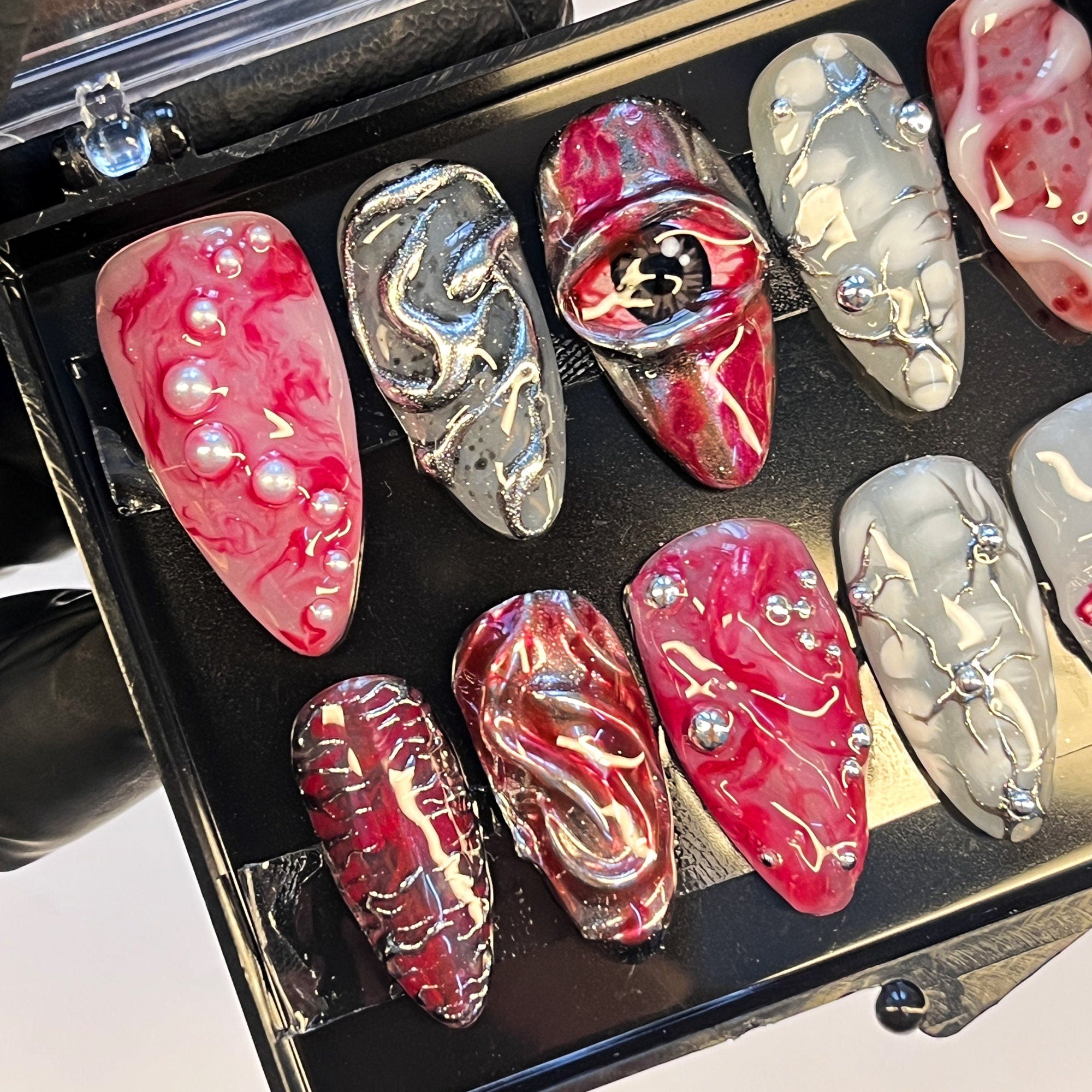 Blood Eyes Scary Almond Press On Nails, Horror Halloween/Cosplay/Carnival Nails Art, Handpainted Fake Nail