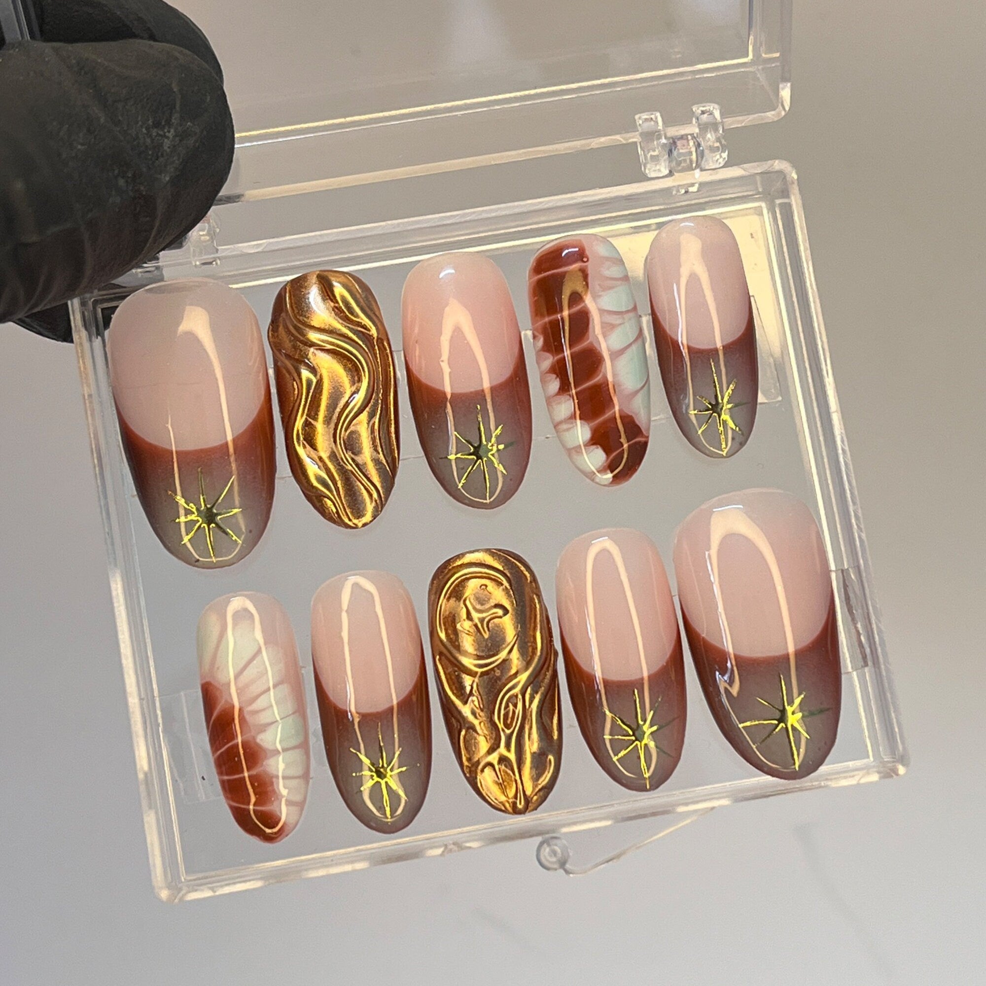 Free Style Gold Stiletto Press On Nails, Custom French Tip Fake Nails, Elegant Nails Art for Birthday Party