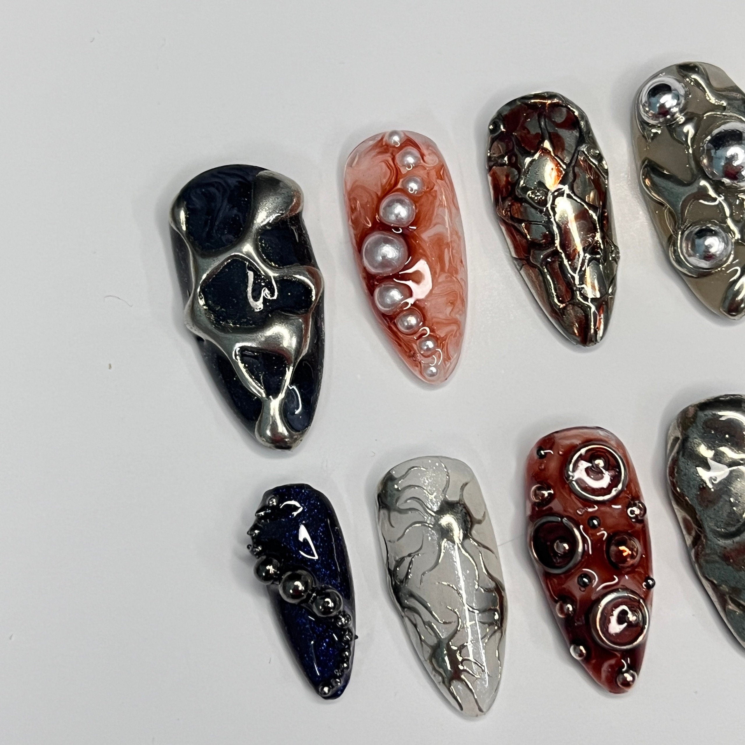 Freestyle 3D Almond Press On Nails, Metallic Chrome Goth Nails Art, Gothic Emo Style Press Ons for Birthday Event Holiday