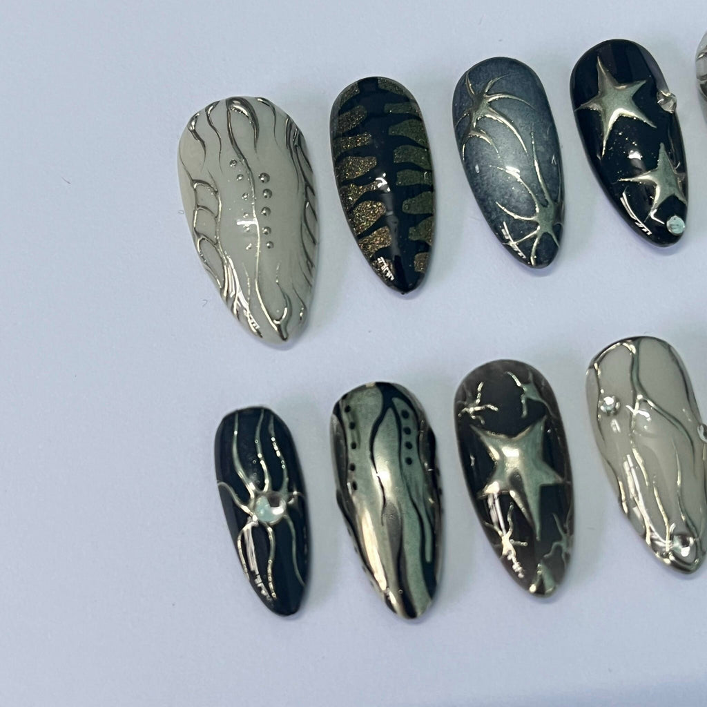 Freestyle 3D Almond Press On Nails, Metallic Chrome Goth Nails Art, Gothic Emo Style Press Ons for Birthday Event Holiday