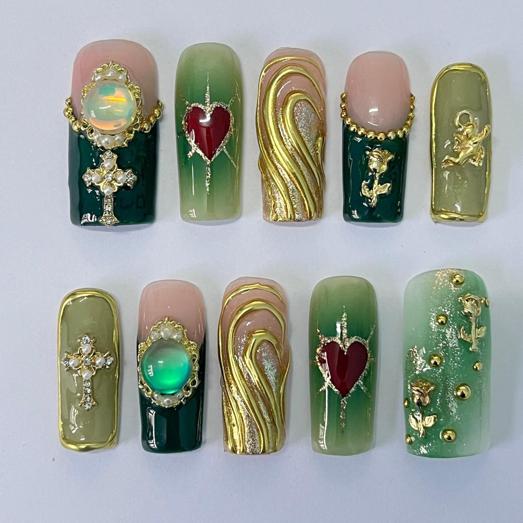 Green Royal Theme Medium Square Press On Nail - Luxurious 3D Chrome Nail Art for Holiday, Birthday