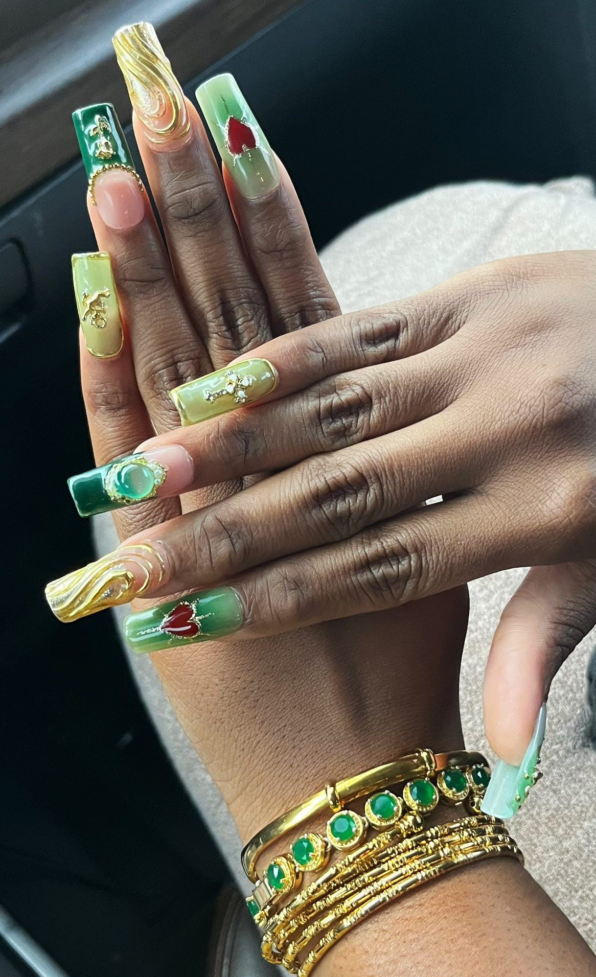 Green Royal Theme Medium Square Press On Nail - Luxurious 3D Chrome Nail Art for Holiday, Birthday