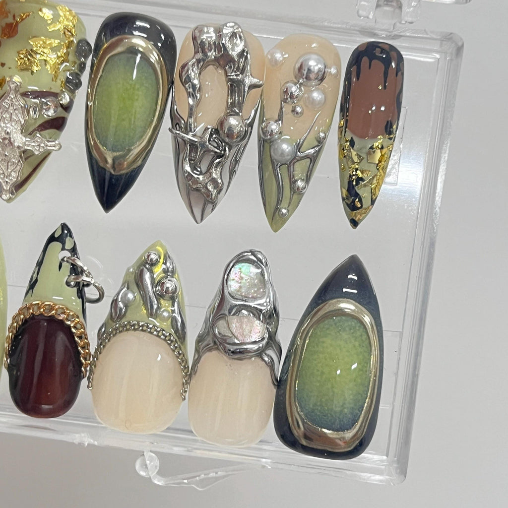 Gothic Them Medium Stiletto Press On Nail, Custom Design Nail Art, Fake Nail for Birthday, Holiday Vacation Nail, Nail for Party