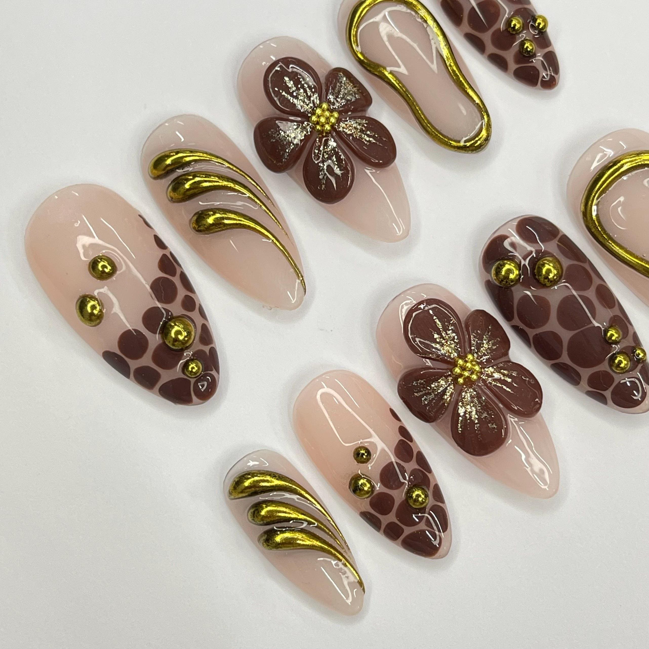 Elegant Flower With Gold Accent Medium Almond Press On Nail, Custom Design Nail Art, Fake Nail for Birthday, Holiday Nail, Gift For Her