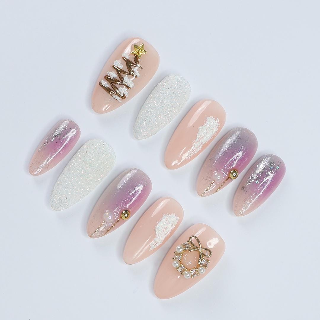 Christmas Wreath Medium Coffin Press On Nail, Festive Christmas Holiday Design, Custom Luxury Nail Art, Handmade False Nail, Gel Nail Art
