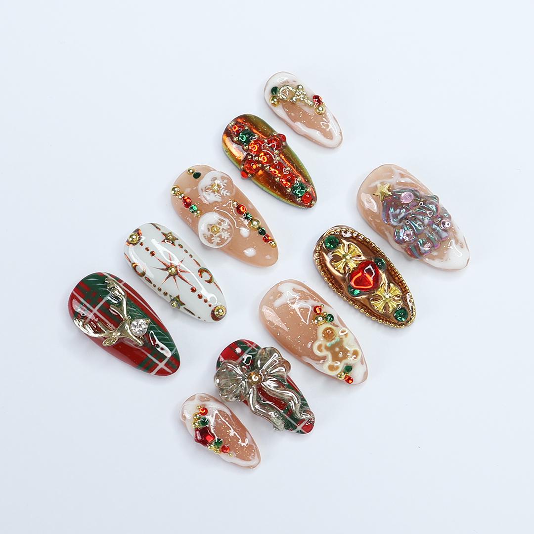 Festive 3D Christmas Tree & Reindeer Press-On Nails: Bright Colors to Celebrate a Cozy Christmas Night in Medium Almond Shape