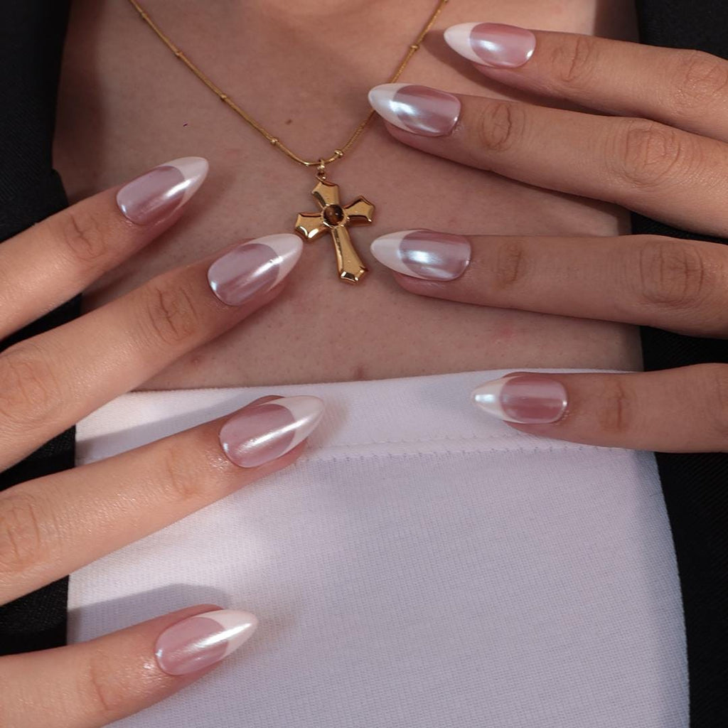 Minimal Press on Nails Pearl Shine with White French Tip | Everyday Fake Nail Arts in Short Almond | Handmade Nail Art for Holiday, Birthday