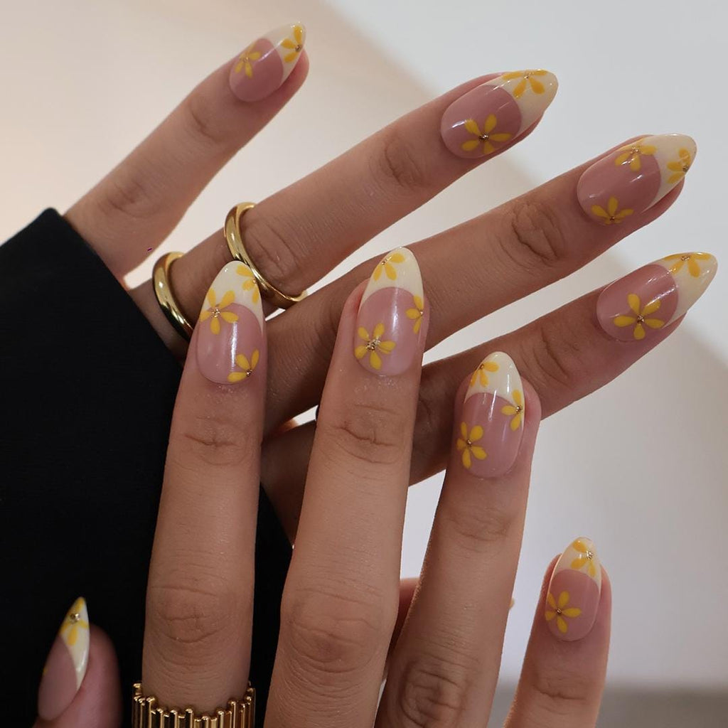 Minimal Press on Nail Yellow Daisy with French Tip | Everyday Fake Nails in Short Almond | Handmade Nail Art for Holiday, Vacation, Birthday
