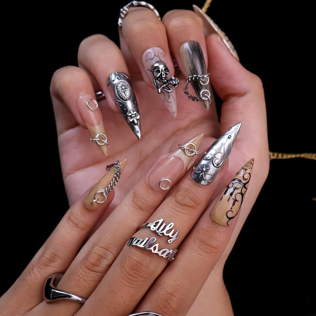 Halloween Gothic Press On Nails With Chains, Skull & Sword | Long Stiletto Fake Nails | Spooky Handmade 3D Nail Art for Parties, Costumes
