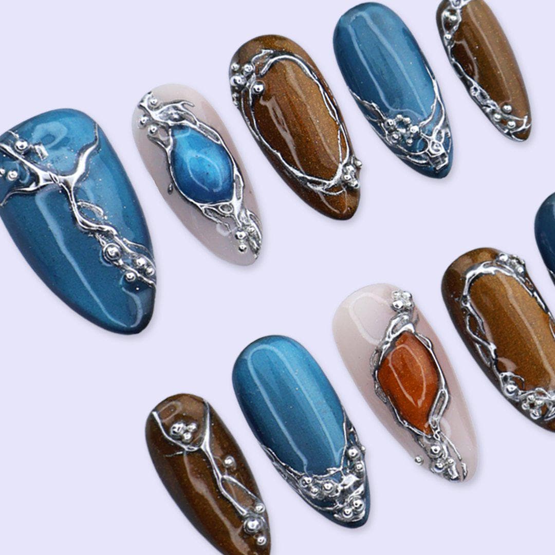 Y2K Press On Nails with Silver Chrome, Cat Eye Effect | Medium Almond Fake Nails | Handmade Nails Art for Party, Night Out, Streetwear Looks
